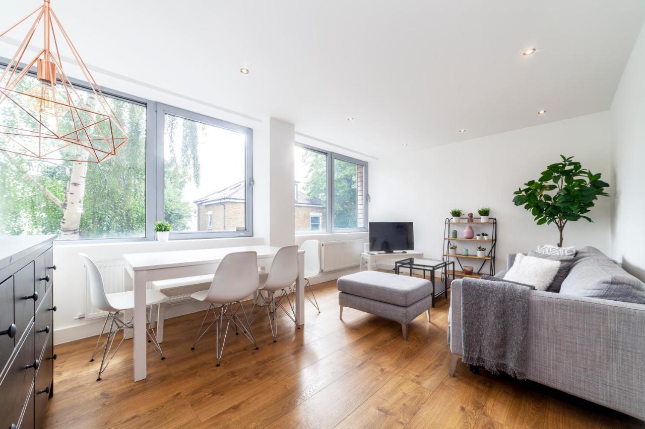 Modern And Bright 2 Bdr Flat In Clapham Common Apartamento Londres Exterior foto